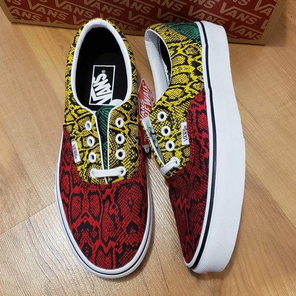 Vans Shoes - NWT Vans Multi Python Era in Rasta/True White